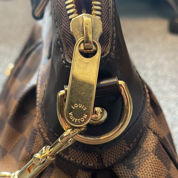 Louis Vuitton Damier Canvas Trevi PM Bag - Picture 7 of 12